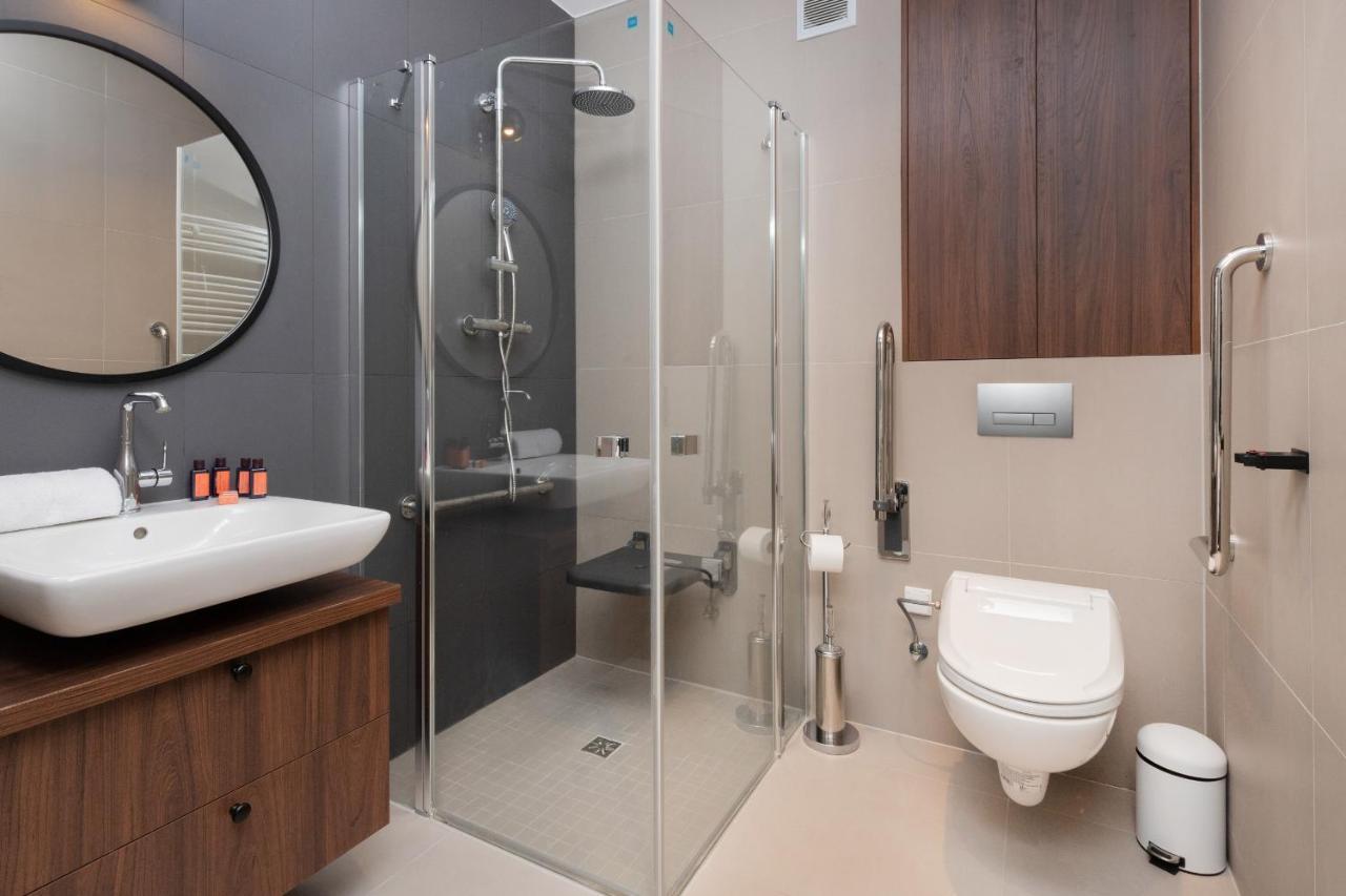 Superior Apartment With Balcony & Parking Gdansk By Noclegi Renters Prestige Екстериор снимка