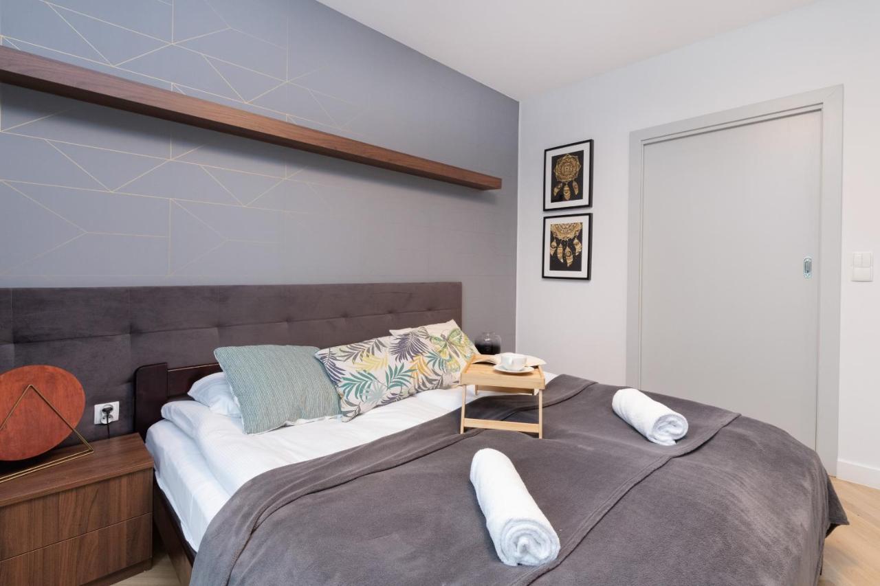 Superior Apartment With Balcony & Parking Gdansk By Noclegi Renters Prestige Екстериор снимка